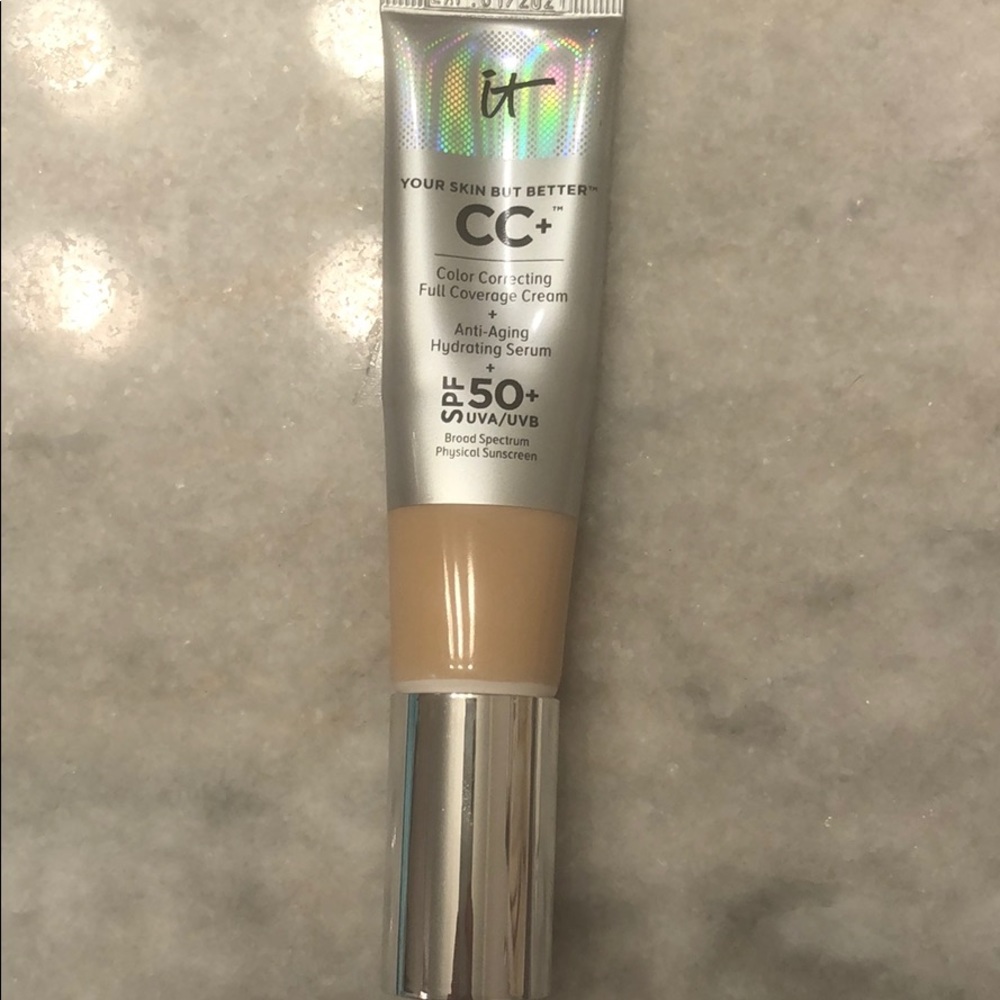 it CC+ color correcting full coverage cream